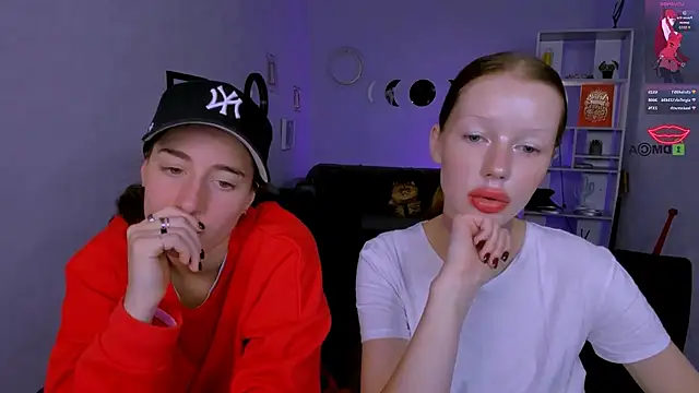 khloebeauty online show from October 9, 7:29 pm