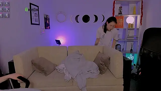 khloebeauty online show from March 13, 8:54 pm