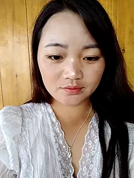 Snapshot of lusy-000 chatting on September 11, 2:45 am lusy-000 online show from September 11, 2:45 am