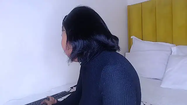 Bella 2025 online show from April 18, 9:45 am