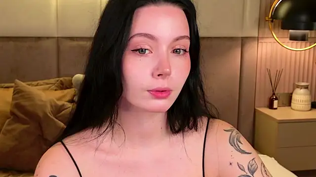 Snapshot of Goldy_Stark chatting on October 9, 8:57 pm Goldy Stark online show from October 9, 8:57 pm