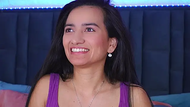 EmilyPrincy online show from November 4, 9:14 am