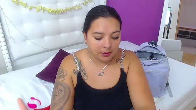 fat naughtyass online show from October 20, 1:36 pm