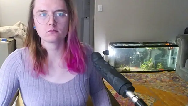 Elliebell online show from February 16, 1:38 am