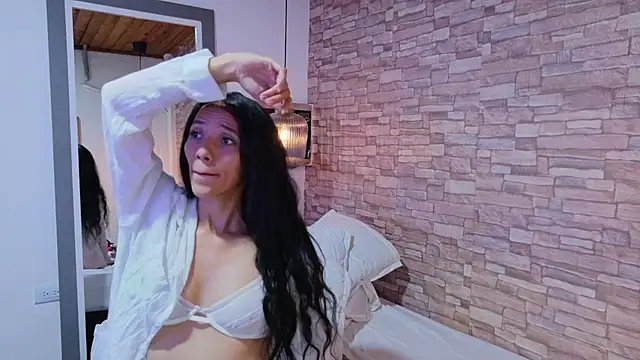 Martina thompson69 online show from February 18, 6:07 pm