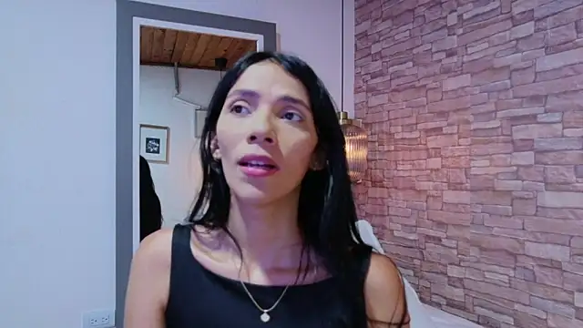 Martina thompson69 online show from March 12, 4:53 pm