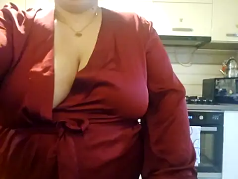 flaviadolce online show from April 2, 7:17 am