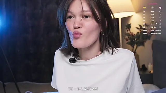 diormelon online show from April 16, 1:22 pm