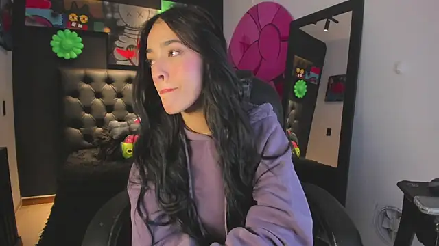 miIa bratz online show from February 20, 8:31 pm