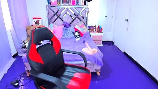 Luna Analya online show from March 7, 3:30 pm