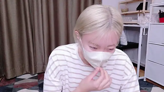 Nana  ch online show from February 16, 9:47 pm