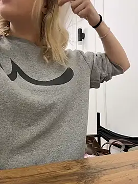 CaitlinSugar online show from February 1, 4:33 am