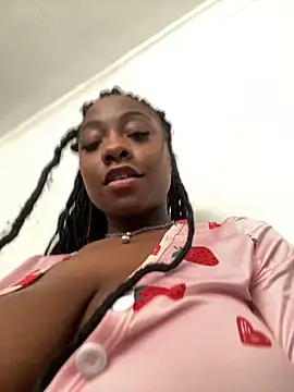 Snapshot of Astergray21 chatting on October 14, 4:42 pm Astergray21 online show from October 14, 4:42 pm