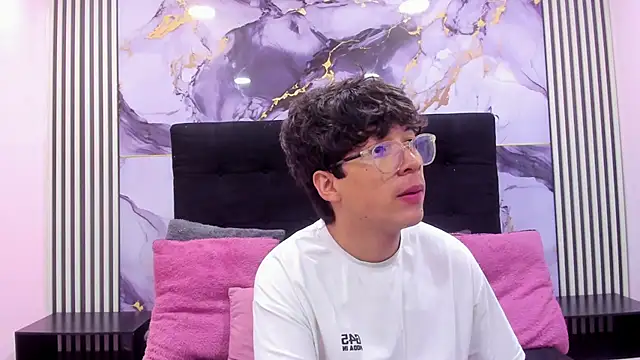 Desire Ecstasy online show from January 17, 2:30 am