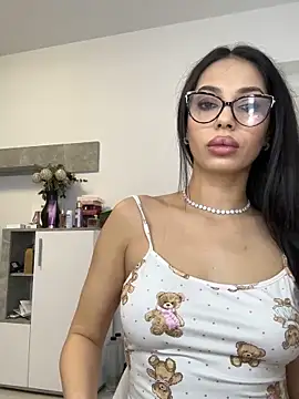 Bella Vixen  online show from February 17, 9:25 pm