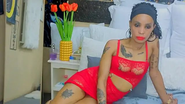 Snapshot of CaramelNatashaxx chatting on October 12, 1:02 pm CaramelNatashaxx online show from October 12, 1:02 pm