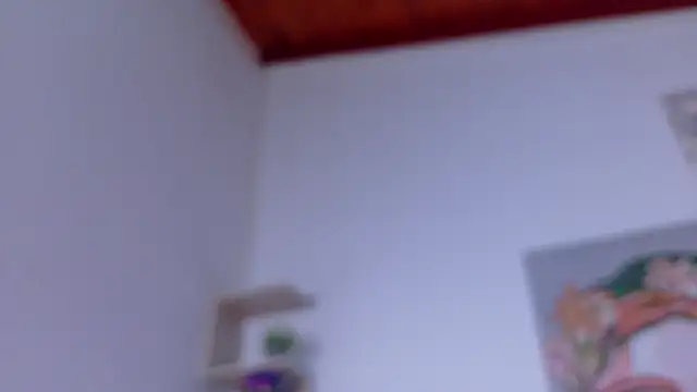 kloe bella online show from December 5, 6:31 pm