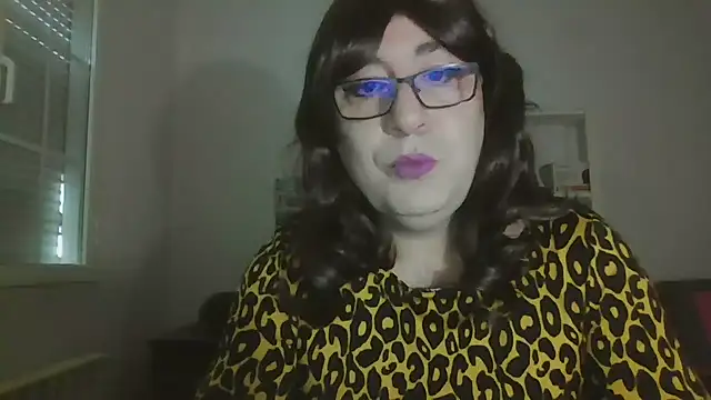 Snapshot of nataliacd chatting on October 25, 12:35 pm nataliacd online show from October 25, 12:35 pm