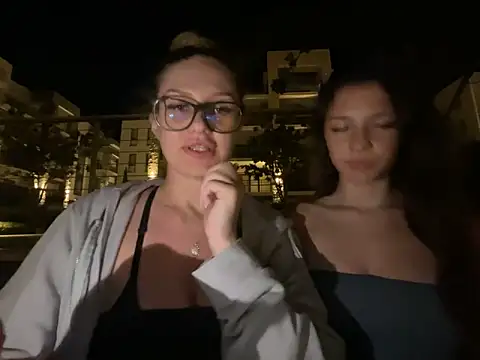 DivineDesireDuo online show from October 17, 9:40 pm