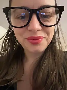 ladywithbigass online show from November 24, 5:53 am