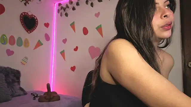 MiaCollinssx online show from April 6, 3:57 pm