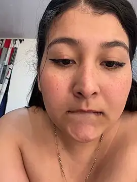 evelyn 1702 online show from October 10, 3:33 am