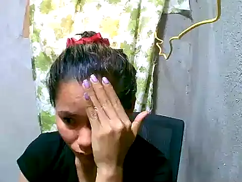 Snapshot of Sweeetgurll chatting on October 16, 1:41 am Sweeetgurll online show from October 16, 1:41 am