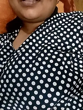 angry couplez online show from February 2, 5:06 am