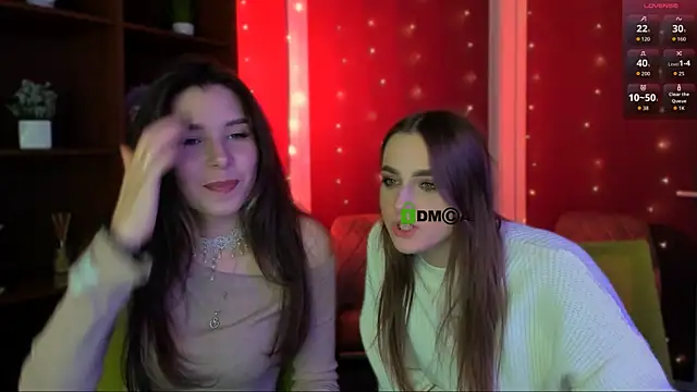 aria moo online show from November 22, 7:05 pm