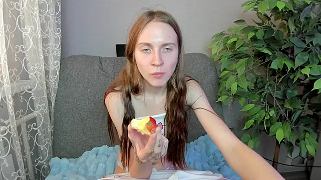 Kelly Gerzikaa online show from September 14, 3:48 am