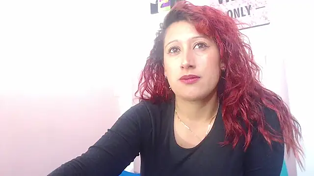 Chloe Wiild online show from November 4, 4:17 am