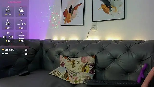 Snapshot of Zahra_milks chatting on September 23, 2:15 pm Zahra milks online show from September 23, 2:15 pm