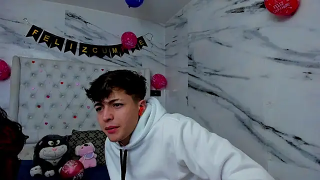 Ari and Storm online show from March 19, 1:59 pm