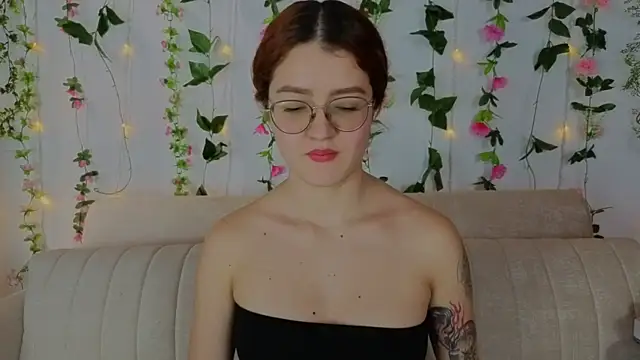 MiaWinxxx online show from October 9, 8:24 pm