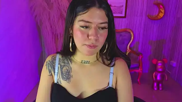 Snapshot of ivy_lodge_s chatting on September 16, 8:17 pm ivy lodge s online show from September 16, 8:17 pm