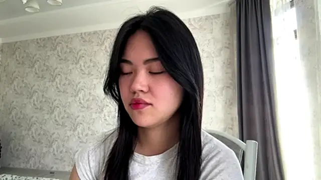 Snapshot of MIMIMary chatting on October 16, 8:06 am MIMIMary online show from October 16, 8:06 am
