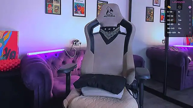 crazy Babyy6996 online show from October 21, 12:31 pm