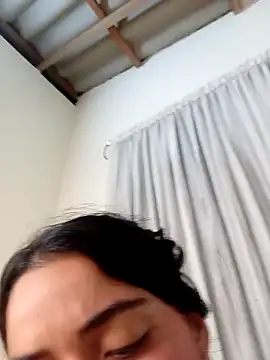 Snapshot of Marian_Zeller chatting on October 13, 9:12 am Marian Zeller online show from October 13, 9:12 am