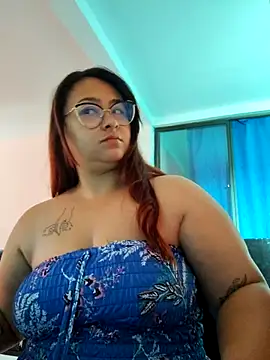 Freyacooper online show from December 14, 1:28 pm