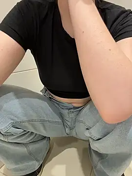 Cumonmme online show from December 21, 9:08 pm