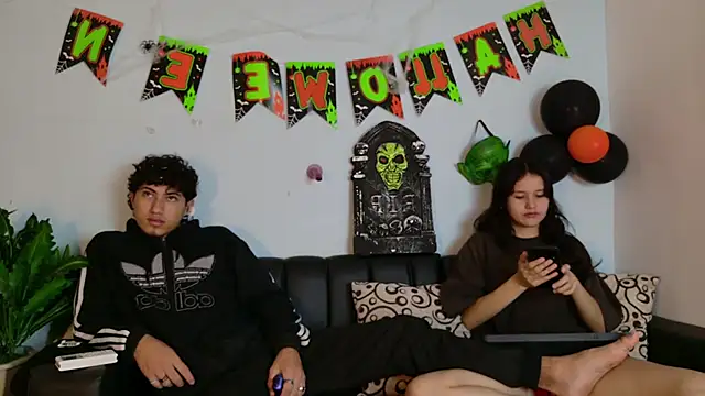 Laura and Kevin online show from October 7, 3:27 pm