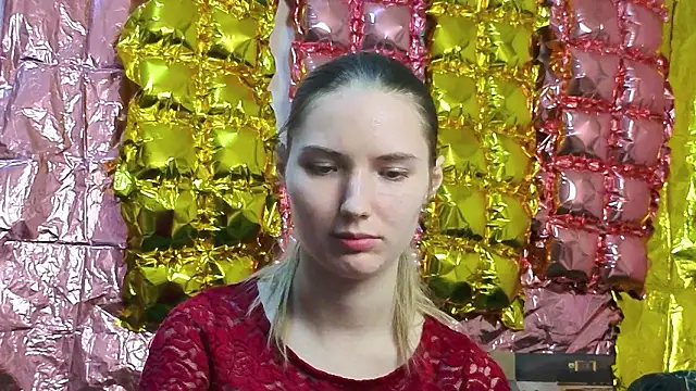  kikiclark   online show from March 14, 9:05 pm