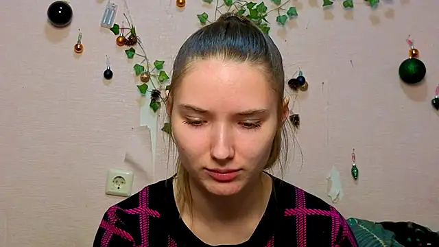  kikiclark   online show from February 5, 8:56 pm