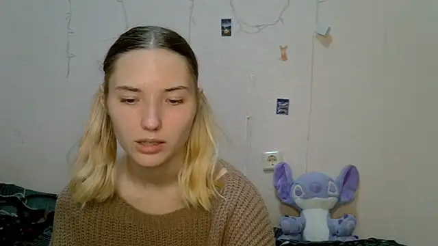  kikiclark   online show from September 8, 8:19 pm