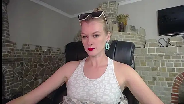 MysticVenus  online show from September 20, 3:43 pm