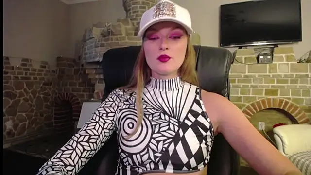 MysticVenus  online show from September 15, 11:40 am