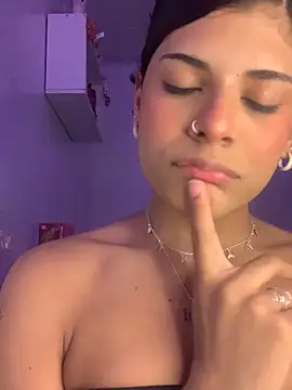 luluzinhax online show from September 25, 3:49 am