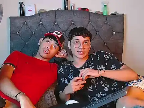 Snapshot of logan_willyams_ chatting on September 21, 12:42 am logan willyams  online show from September 21, 12:42 am