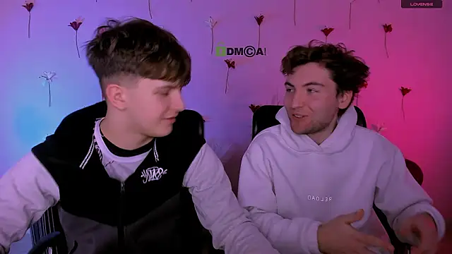 travis wolf  online show from February 22, 9:54 am