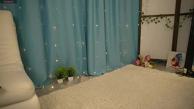 Ruminelle online show from October 31, 1:15 pm